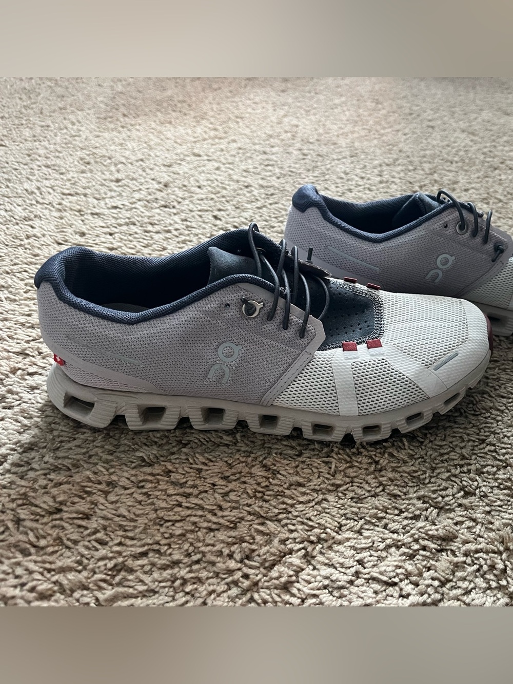 Women’s On Clouds 8.5